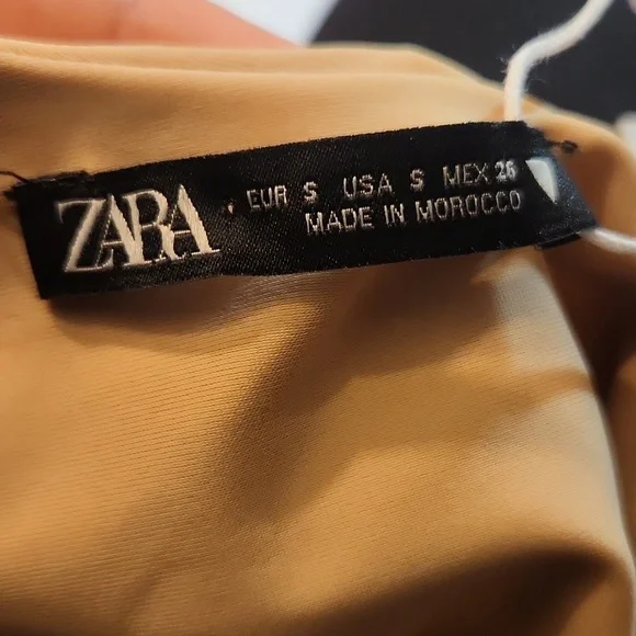 Zara dual lined bralette crop top size S - Picture 3 of 4